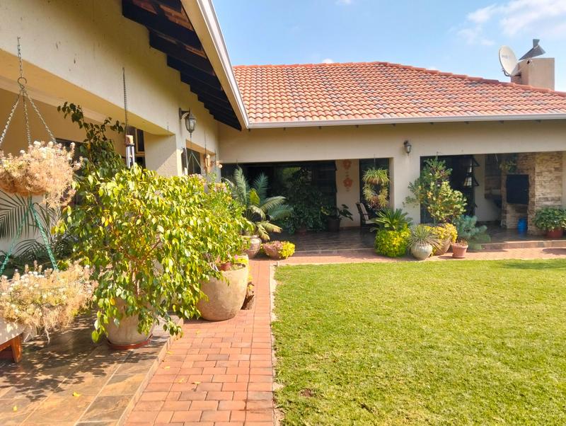 3 Bedroom Property for Sale in Seasons Lifestyle Estate North West